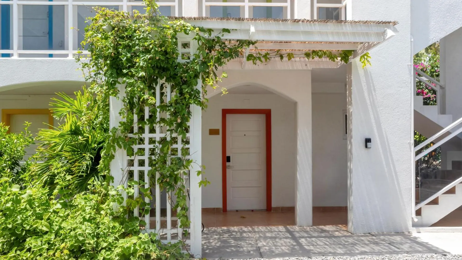 Maho Beach House - Studio - Beach Access 0*,